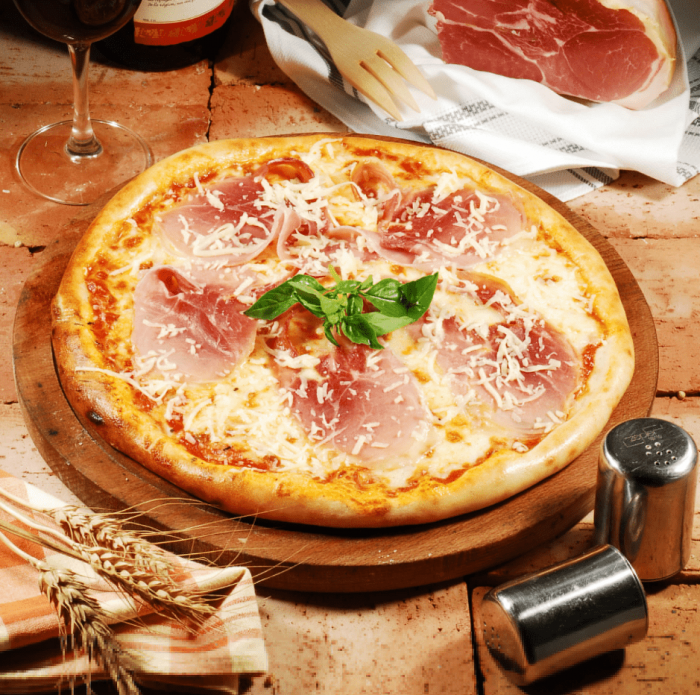 Comanda Pizza Prosciutto Crudo Colosseum Delivery Livrare la